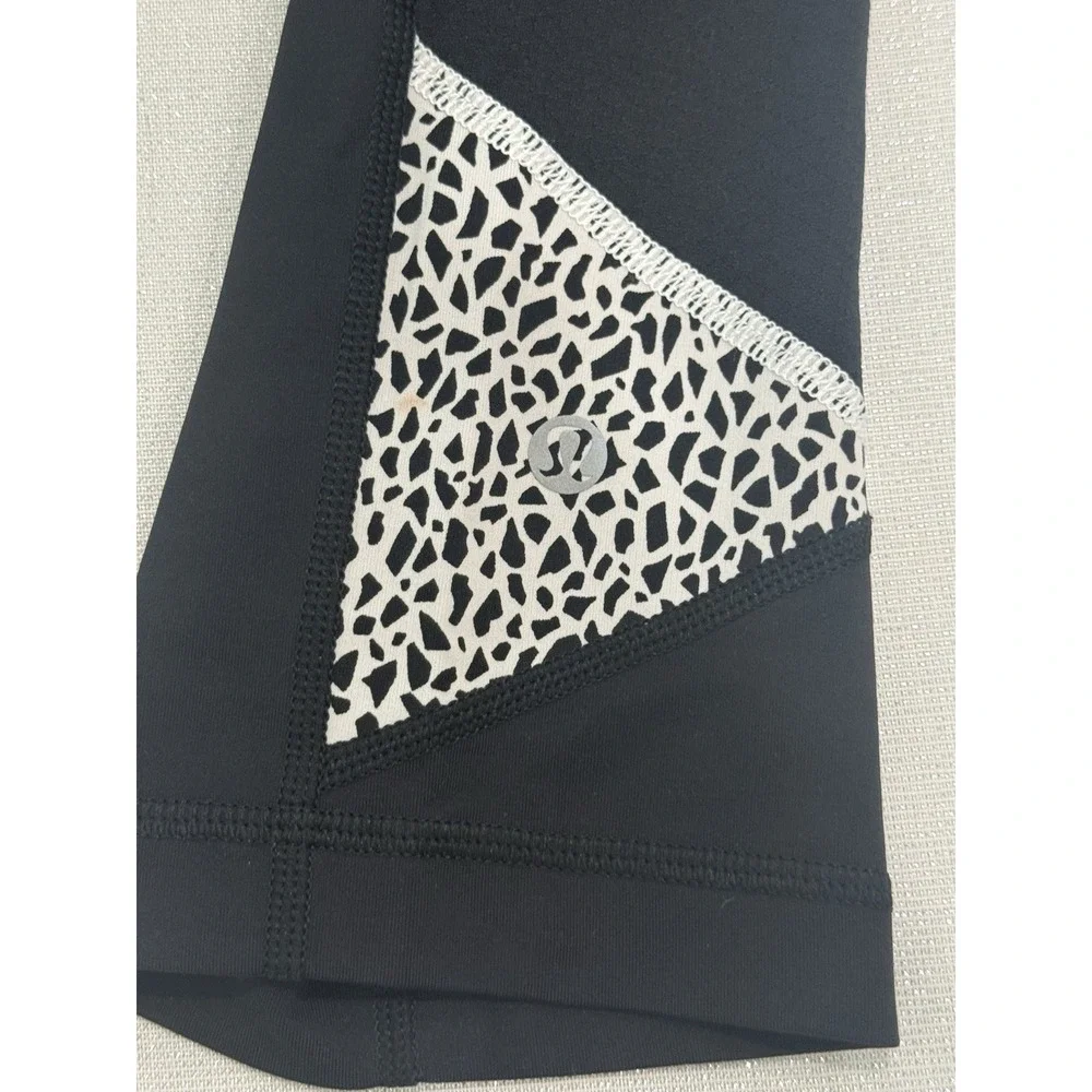 Lululemon‎ Womens pace rival crop leggings black & white 23 inch size 8